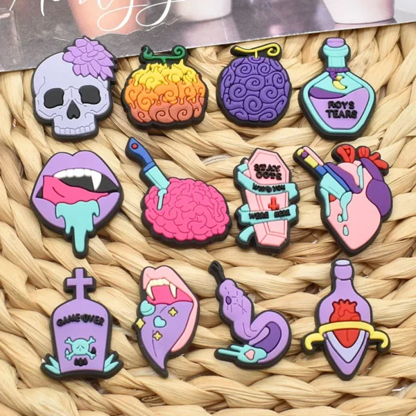 Charms Accessories  Pins - Image 3